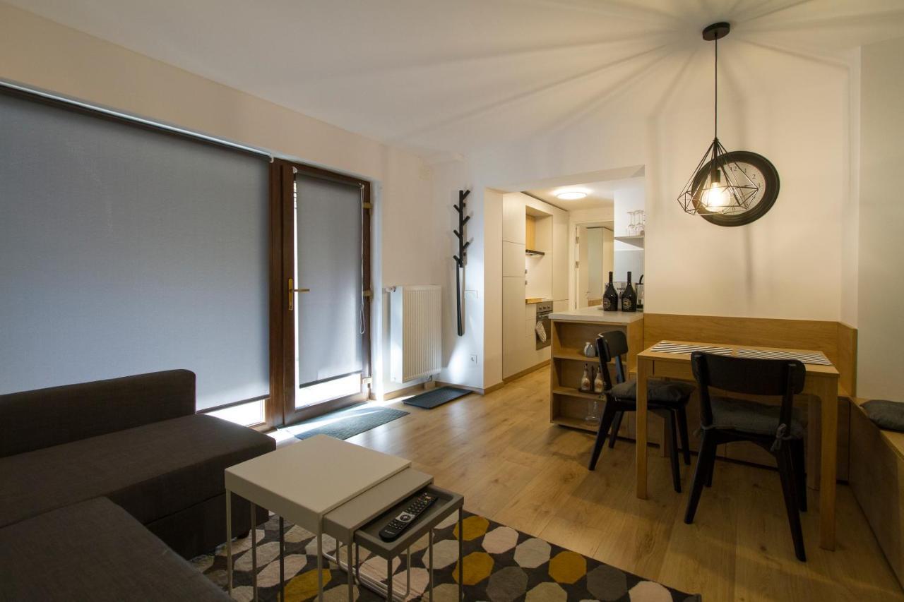 Hat Old Town Designer Apartments Brasov Exterior photo